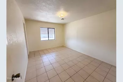 4636 N 67th Avenue, Phoenix, AZ 85033 - Photo 4