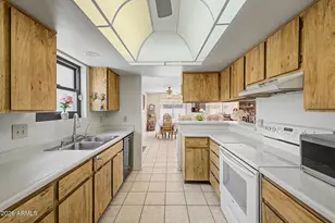 26417 S Sherbrook Dr, Sun Lakes, AZ 85248 - Photo 10
