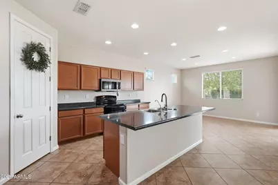 27293 N 78th Lane, Peoria, AZ 85383 - Photo 10