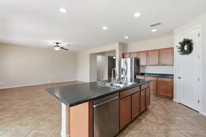 27293 N 78th Lane, Peoria, AZ 85383 - Photo 12