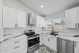 528 W Mohawk Ln, Phoenix, AZ 85027 - Photo 18