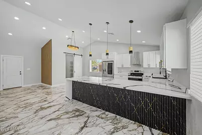 528 W Mohawk Lane, Phoenix, AZ 85027 - Photo 20