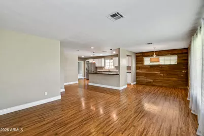 4652 E Vernon Avenue, Phoenix, AZ 85008 - Photo 2