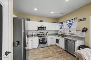 3675 S Joshua Tree Ln, Gilbert, AZ 85297 - Photo 2