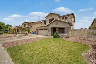 3675 S Joshua Tree Ln, Gilbert, AZ 85297 - Photo 1