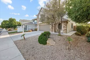 3712 N 292nd Dr, Buckeye, AZ 85396 - Photo 2