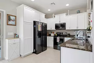 19355 W Morning Glory Dr, Buckeye, AZ 85326 - Photo 10