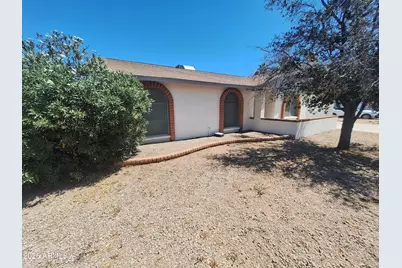 4142 W Sunnyside Avenue, Phoenix, AZ 85029 - Photo 2