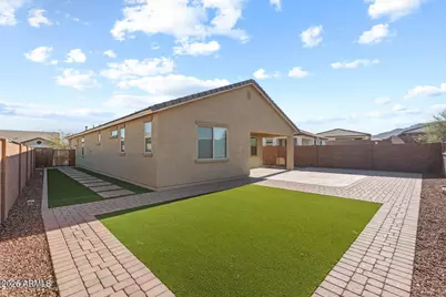 8828 S 167th Lane, Goodyear, AZ 85338 - Photo 12