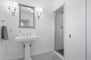 1614 Palmcroft Way SE, Phoenix, AZ 85007 - Photo 14