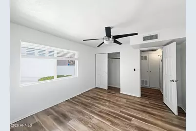 2417 E Campbell Avenue #9B, Phoenix, AZ 85016 - Photo 2