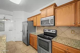 7029 W Desert Ln, Laveen, AZ 85339 - Photo 14