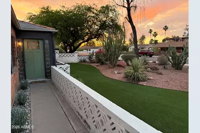 705 W Wilshire Drive, Phoenix, AZ 85007 - Photo 2