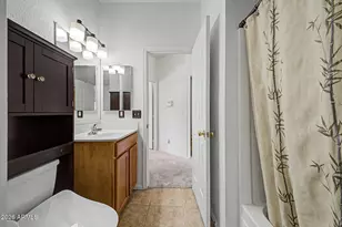 1113 E Gwen St, Phoenix, AZ 85042 - Photo 16