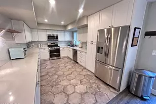 7752 E Camelback Rd, Scottsdale, AZ 85251 - Photo 2