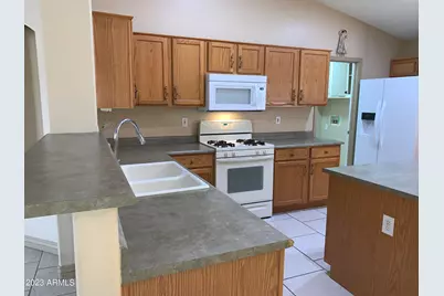 15528 N 156th Lane, Surprise, AZ 85374 - Photo 4