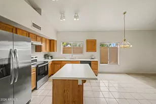 7576 S Jentilly Ln, Tempe, AZ 85283 - Photo 8
