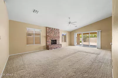 8930 W Custer Lane, Peoria, AZ 85381 - Photo 6