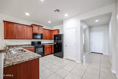 7009 S 78th Drive, Laveen, AZ 85339 - Photo 4