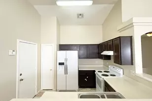 8930 W Catalina Dr, Phoenix, AZ 85037 - Photo 10