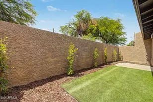 3033 N 37th St, Phoenix, AZ 85018 - Photo 28