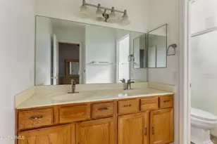 9151 W Greenway Rd, Peoria, AZ 85381 - Photo 20