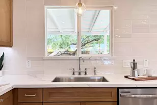 3737 E Karen Dr, Phoenix, AZ 85032 - Photo 10