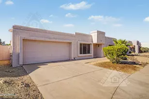 912 E Villa Rita Dr, Phoenix, AZ 85022 - Photo 2