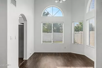 929 S Scallop Drive, Gilbert, AZ 85233 - Photo 8