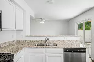 929 S Scallop Dr, Gilbert, AZ 85233 - Photo 16
