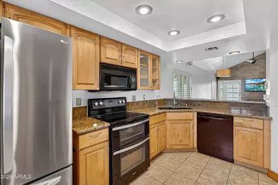 10 E Coral Gables Drive, Phoenix, AZ 85022 - Photo 6