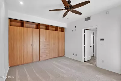 10 E Coral Gables Drive, Phoenix, AZ 85022 - Photo 18