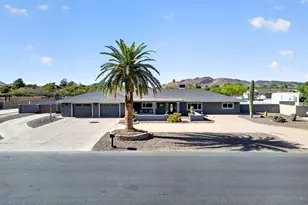 4946 W Creedance Blvd, Glendale, AZ 85310 - Photo 2