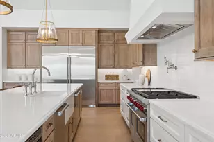 4248 E Patricia Jane Dr, Phoenix, AZ 85018 - Photo 12