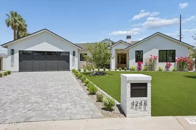 4248 E Patricia Jane Drive, Phoenix, AZ 85018 - Photo 2