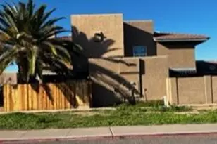 6935 W Monterosa Cir, Phoenix, AZ 85033 - Photo 28