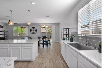 1818 E Grove Street, Phoenix, AZ 85040 - Photo 10