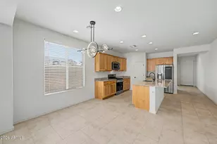 8954 W San Juan Ave, Glendale, AZ 85305 - Photo 12
