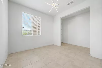8954 W San Juan Avenue, Glendale, AZ 85305 - Photo 6
