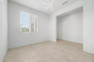 8954 W San Juan Ave, Glendale, AZ 85305 - Photo 6