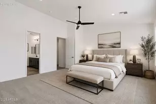 1686 E Carriage Ln, Phoenix, AZ 85086 - Photo 12
