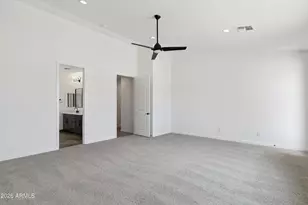 1686 E Carriage Ln, Phoenix, AZ 85086 - Photo 12