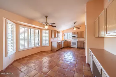 125 E Blue Eagle Lane, Phoenix, AZ 85086 - Photo 10