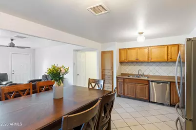 2940 N 81st Drive, Phoenix, AZ 85033 - Photo 8