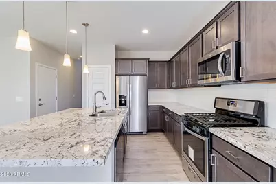 4737 E Barbarita Avenue E, Gilbert, AZ 85234 - Photo 6
