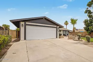 1066 E Carson Dr, Tempe, AZ 85282 - Photo 14