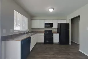 17832 N 31st Ave, Phoenix, AZ 85053 - Photo 4