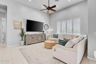 1140 E Tuckey Ln, Phoenix, AZ 85014 - Photo 14