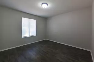 4323 W Poinsettia Dr, Glendale, AZ 85304 - Photo 12