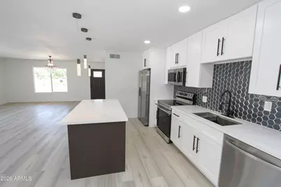 2371 W Paradise Lane, Phoenix, AZ 85023 - Photo 6